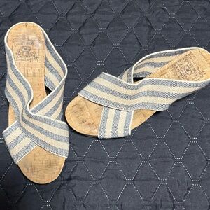 Lucky Brand Women's Sandals - Cream and Gray Stripes